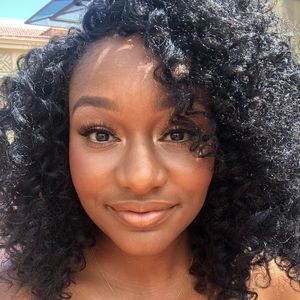 Meet your Posher, Ashlee